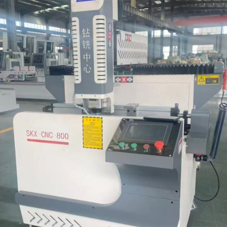 800mm CNC obráběcí centrum pro průmyslové hliníkové profily