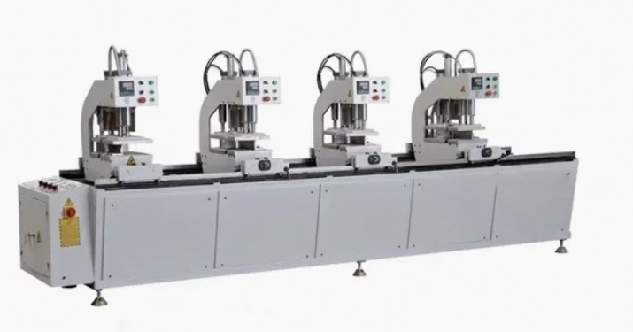 Profesionální PVC UPVC barevné profilové CNC svařovací stroje bezešvých svařovacích strojů se 4 servořízenými hlavami
