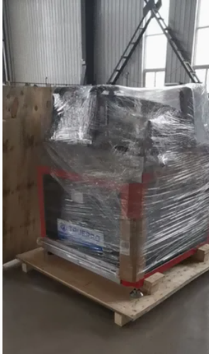 Servopoháněný CNC ohýbačka hliníku PVC